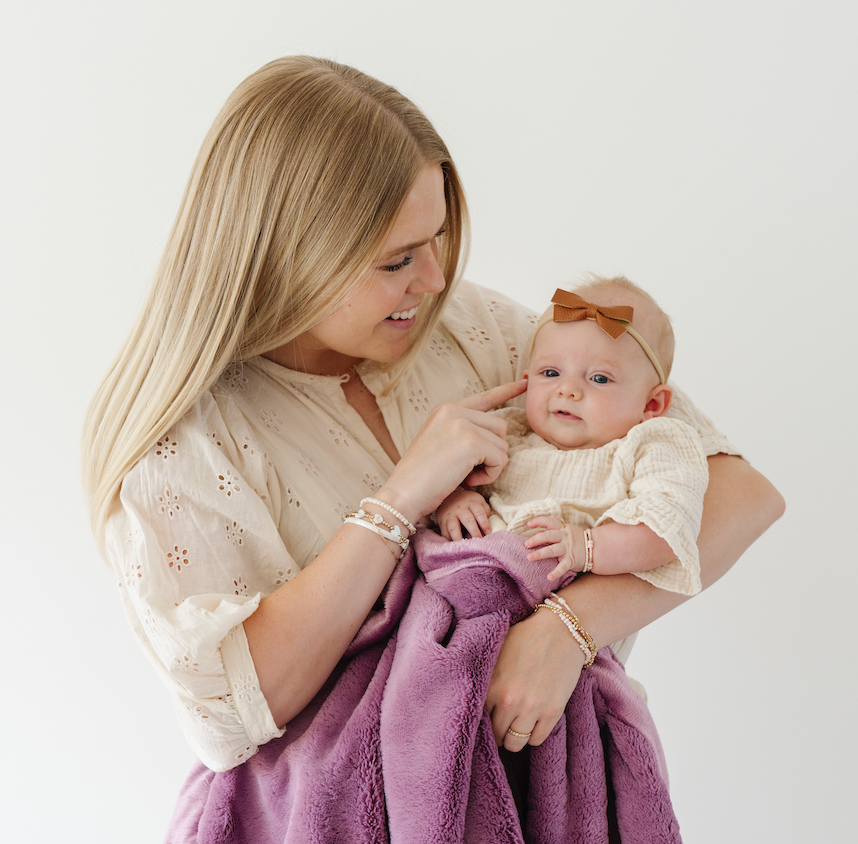 Saranoni's Lush Blanket: The Original Comfort Experience