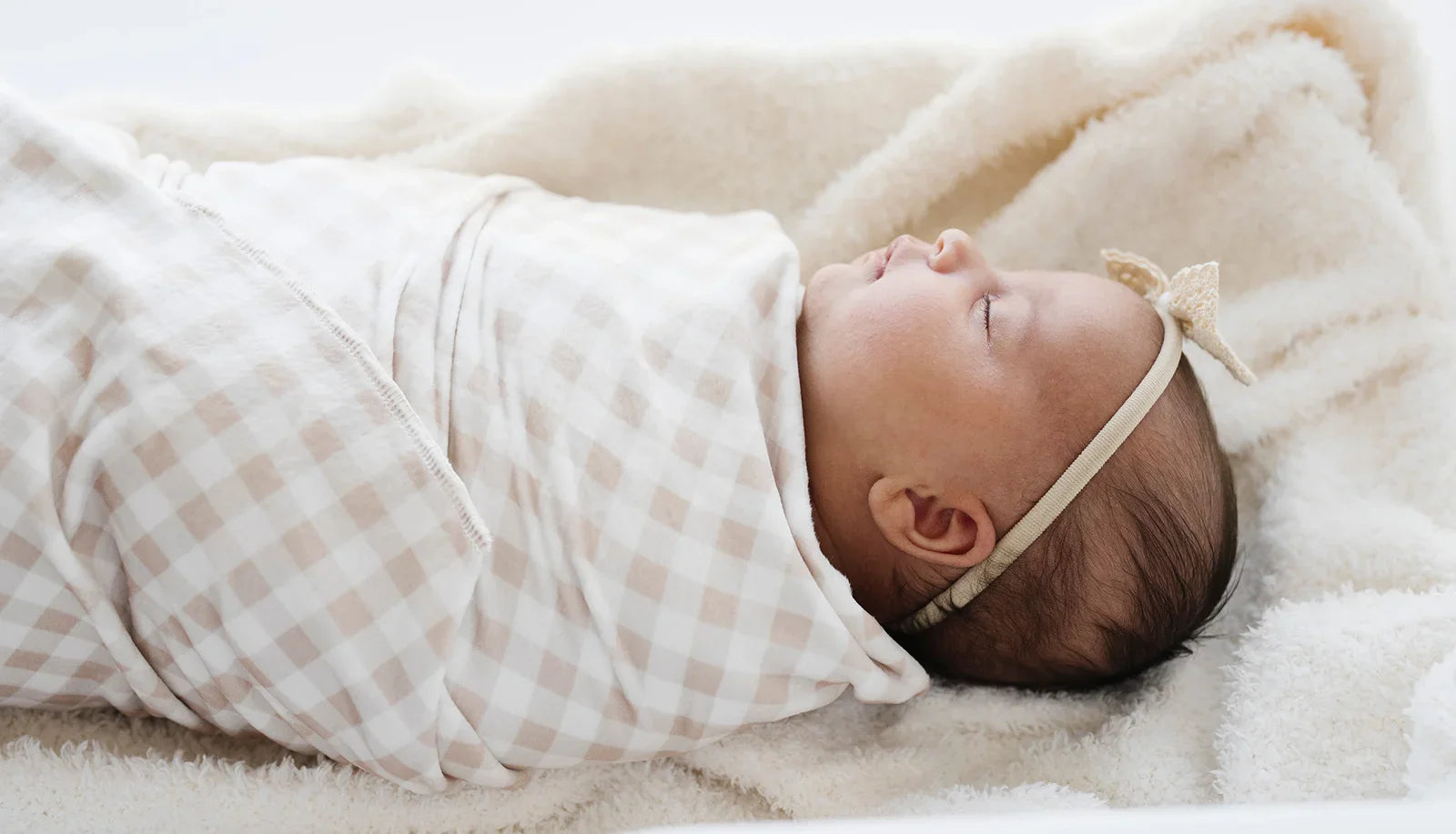 Best Baby Receiving Blankets: 6 Ways to Choose Yours