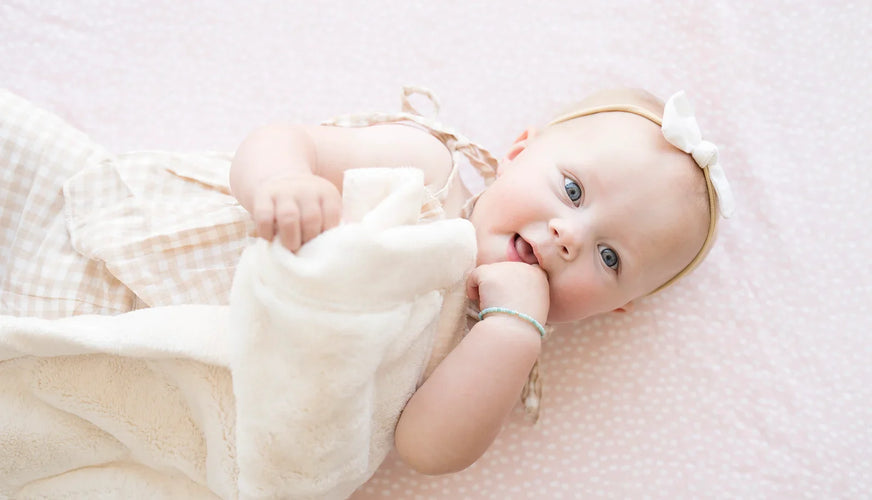 Small but Mighty: Why Every Parent Loves a Baby Mini Blanket