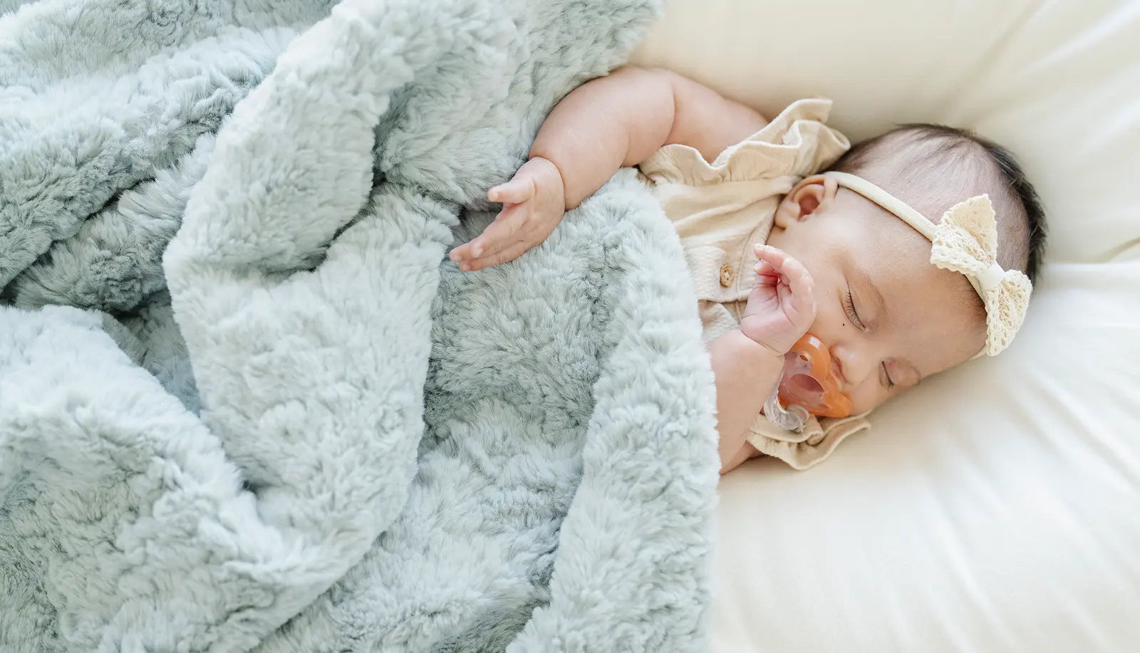 Showered in Love: The 5 Best Baby Girl Gift Ideas That Will Wrap Her in Joy