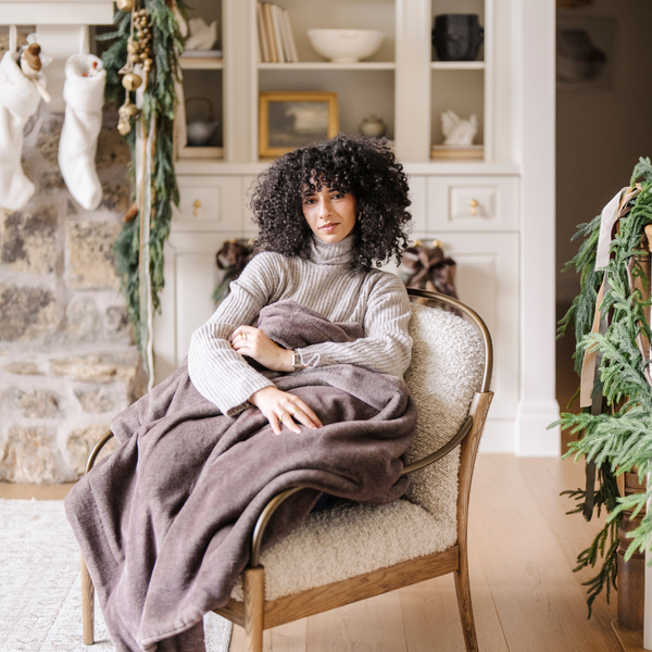 GRAND FAUX FUR THROW BLANKETS