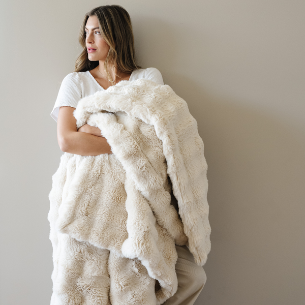 PLUSH FAUX FUR XL THROW BLANKETS