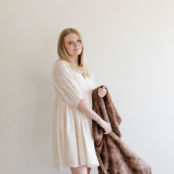 PATTERNED FAUX FUR THROW BLANKETS