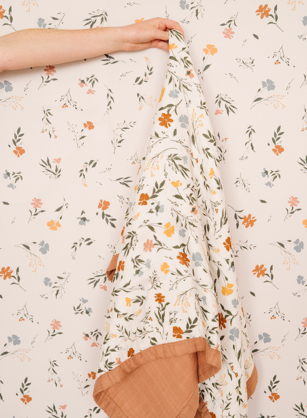 Fleurs Wallpaper by Saranoni