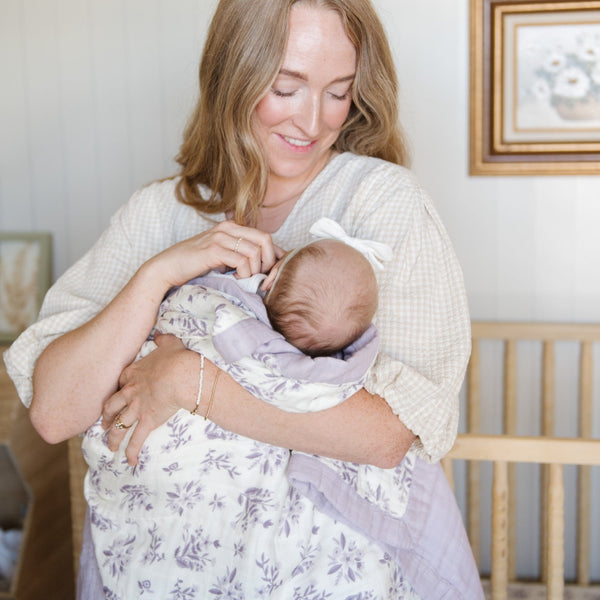 Lightweight bamboo rayon muslin quilt with a gorgeous pattern, combining softness and style for a perfect night's sleep.