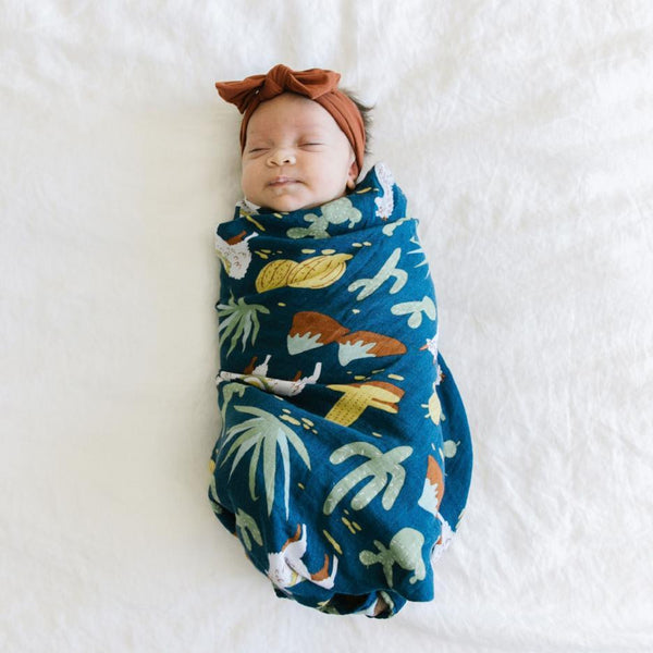 Super soft and cozy baby swaddle, providing a luxurious touch for your little one’s delicate skin.