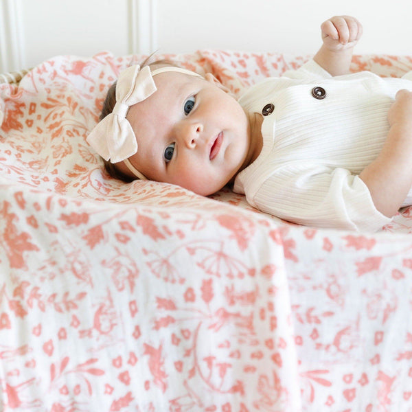 Soft and luxurious baby swaddle, ideal for keeping your baby warm and snug.