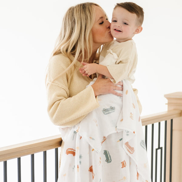 Luxuriously soft bamboo muslin swaddle, ideal for providing a snug and secure wrap for your little one.