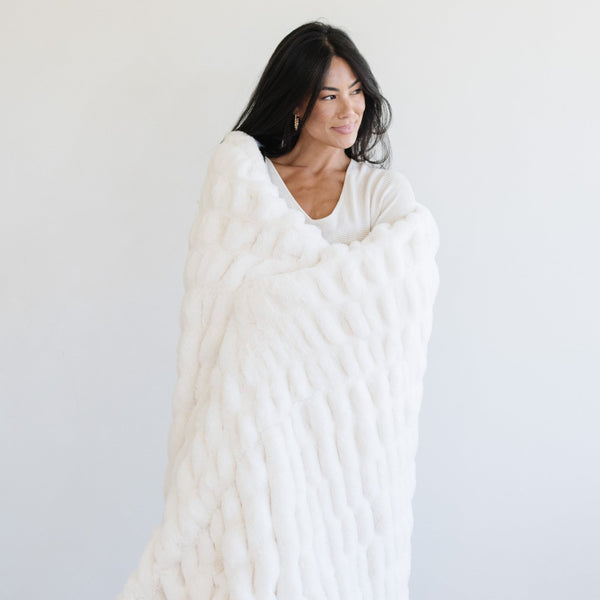 DOUBLE RUCHED FAUX FUR XL THROW BLANKETS - Luxury blanket with textured ruched design, perfect for snuggling.