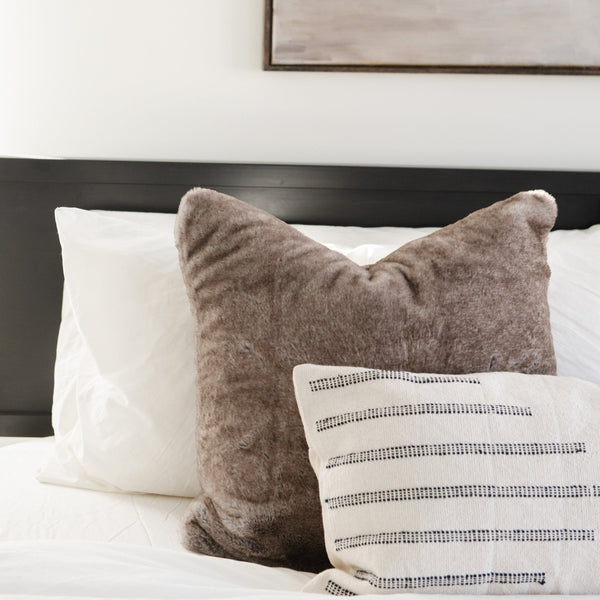 Saranoni Grand Pillow Cover in a Cozy Corner - Creates a warm and inviting atmosphere with its big, fluffy presence.