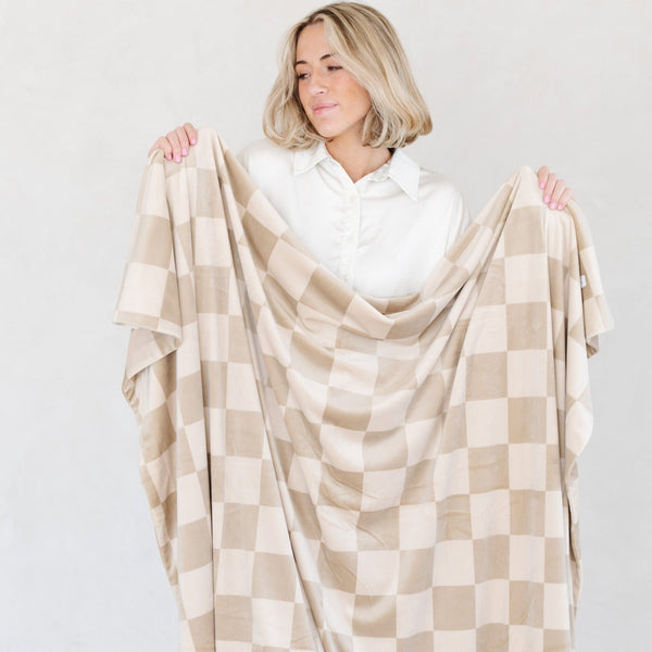 Beautiful tan and cream home decor and comfy MINKY STRETCH XL THROW BLANKETS - Saranoni