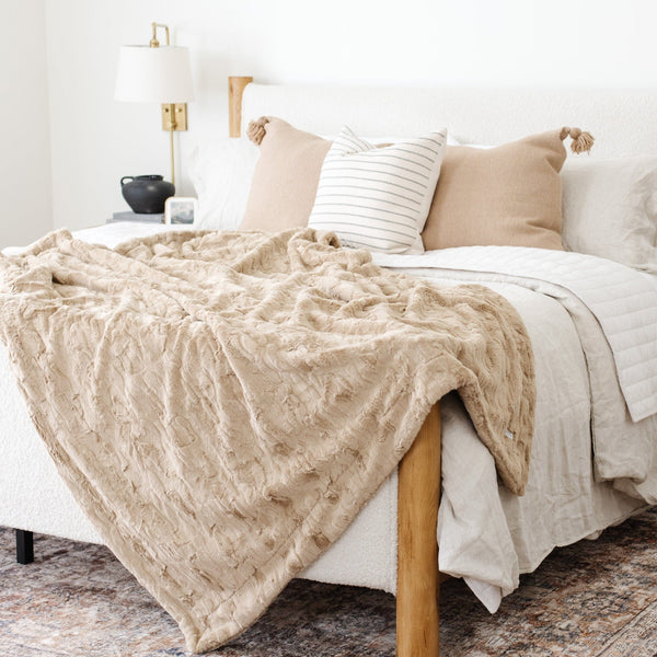 PATTERNED FAUX FUR XL THROW BLANKETS - Detailed shot that displays the softness and detail of the blanket. 