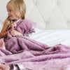 Cozy Saranoni toddler blanket, featuring a plush feel that provides comfort and security for restful naps and bedtime.